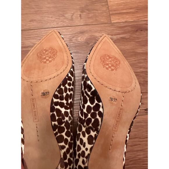 Vince Camuto Animal Print Cow Hair Kitten Heel Pointed Toe Pump 7.5 - Picture 8 of 9